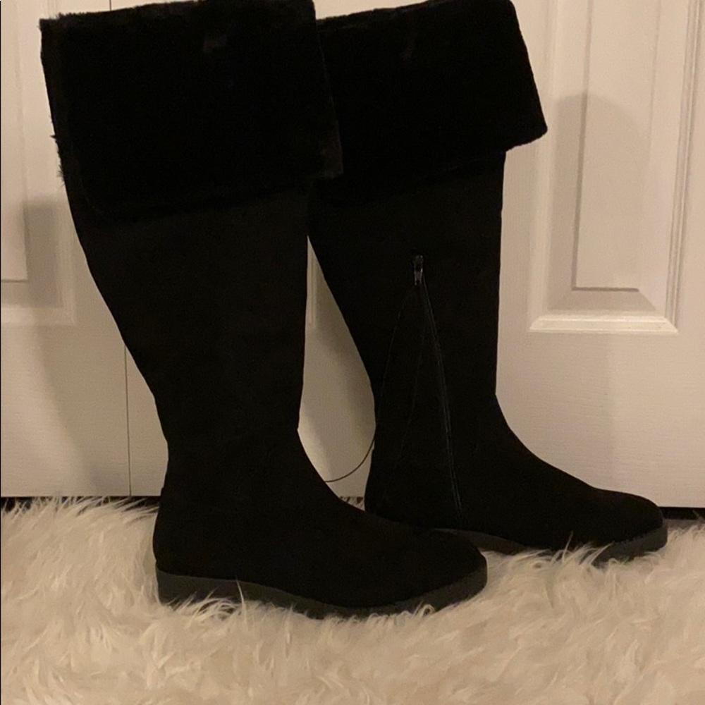 BNWT Faux Fur Lined Tall Boots